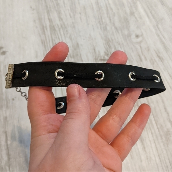 New Revolve Ettika Black Leather Choker with Adjustable Silver Metal‎ Chain - Picture 1 of 6